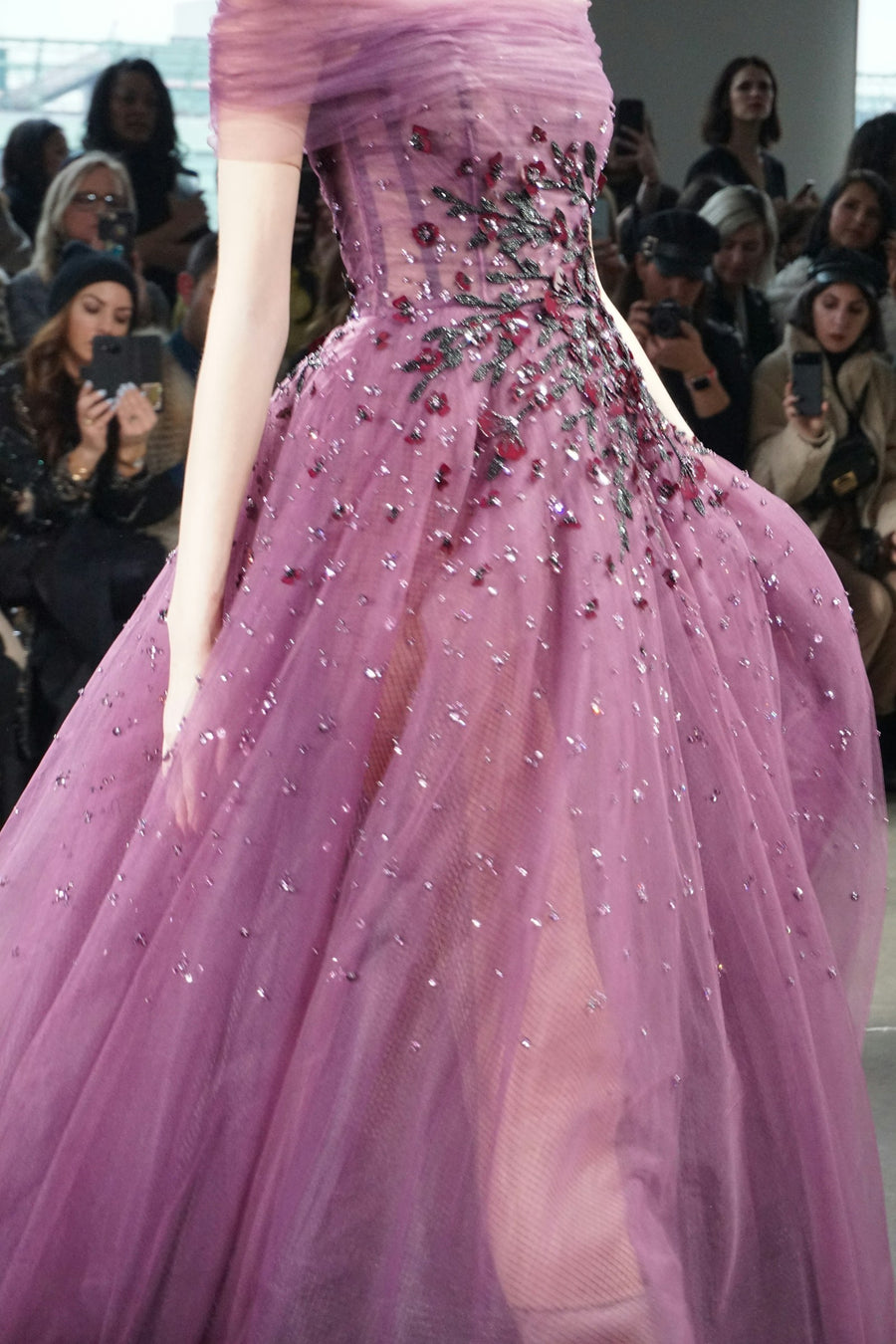 Robe Fleur de Nuit – Embellished violet